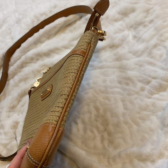 Eric Javits Leather-Trimmed Raffia Crossbody - Picture 5 of 13